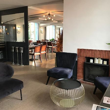 Logis Hotel & Restaurant - Les Bords De Seine ラ・ロシュ・ギヨン エクステリア 写真
